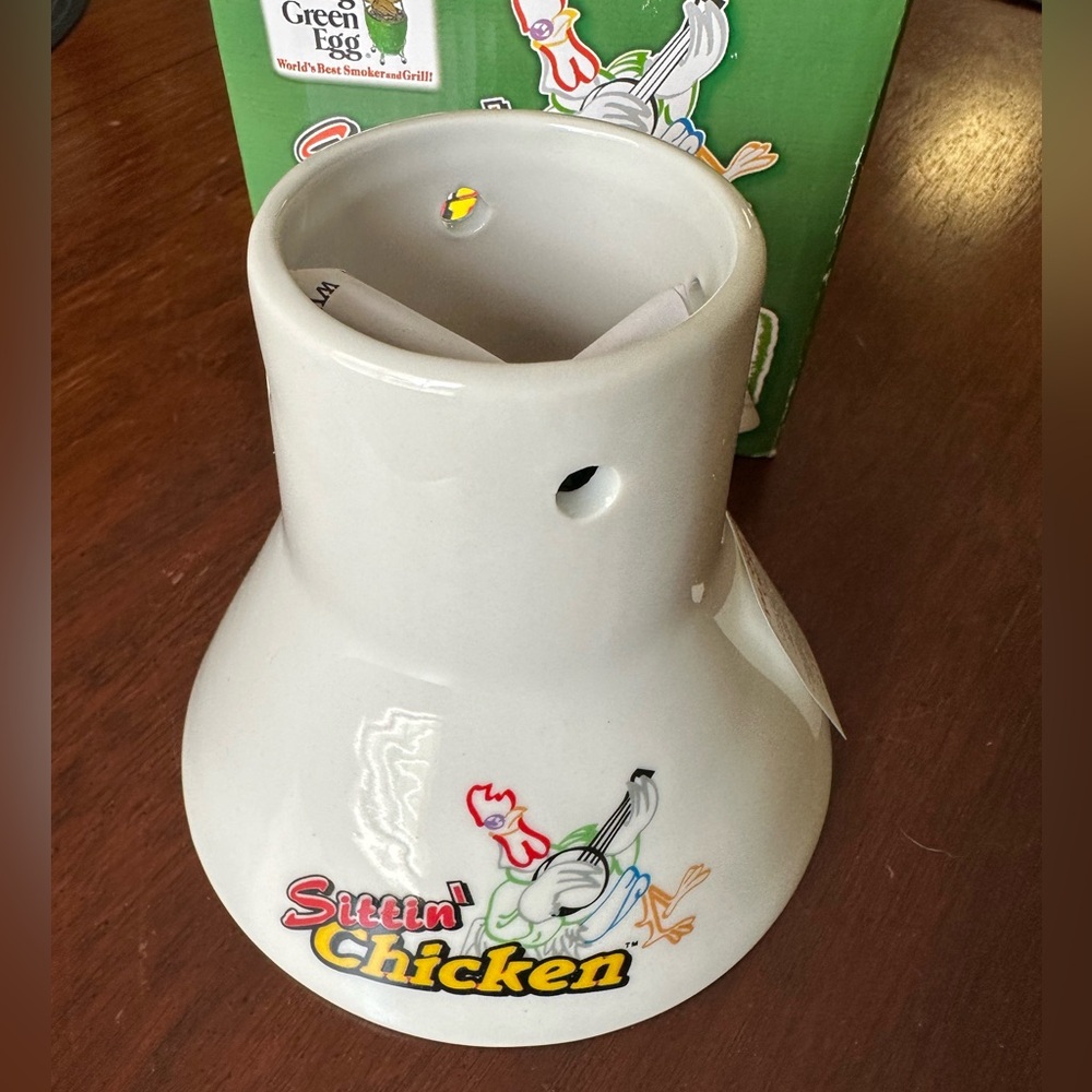 Big Green Egg new in box Sittin Chicken